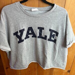 CLOSE OUT SALE: Yale College Gray & Navy Cropped Sweatshirt - Size Juniors XL